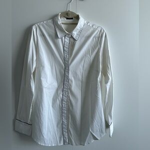 White collared shirt with black stripe